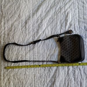 Dooney & Bourke purse ~ price reduced